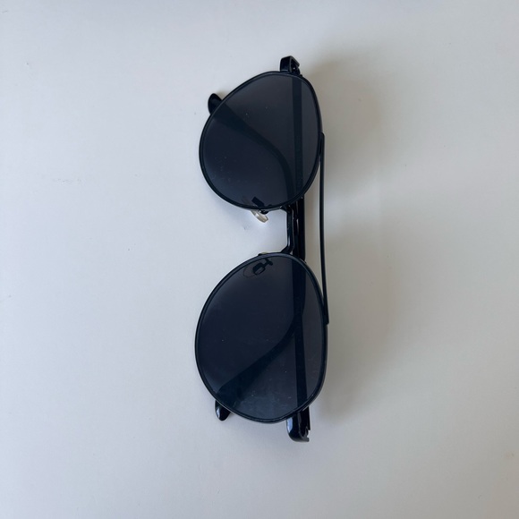 Black aviator sunglasses - Picture 4 of 4